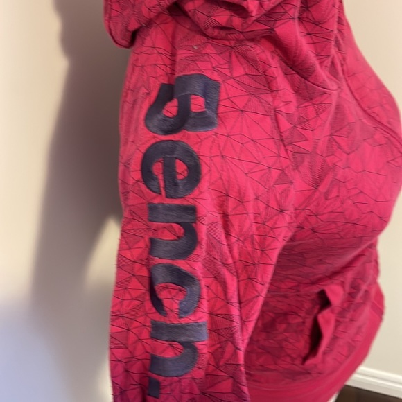 Bench Hoodie in Dark Pink/Fushcia Size Small - Picture 3 of 4